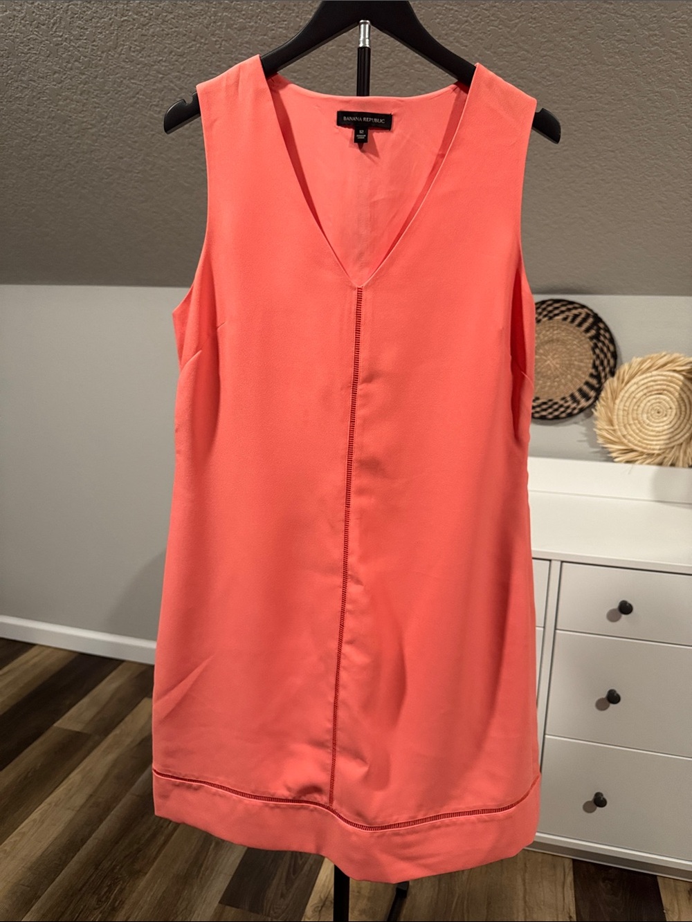 Banana Republic Coral V-Neck Sleeveless Shift Tunic